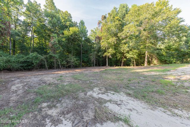 307 Shipmans Pike, Jacksonville, NC 28546