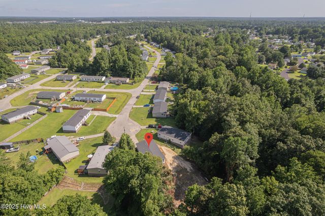 307 Shipmans Pike, Jacksonville, NC 28546