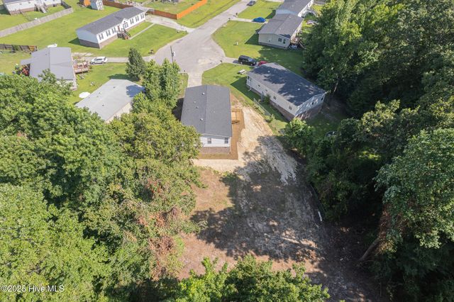 307 Shipmans Pike, Jacksonville, NC 28546