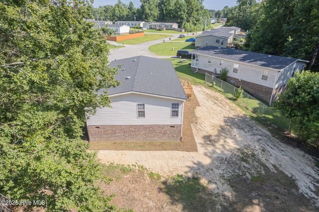 307 Shipmans Pike, Jacksonville, NC 28546
