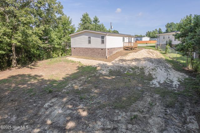 307 Shipmans Pike, Jacksonville, NC 28546