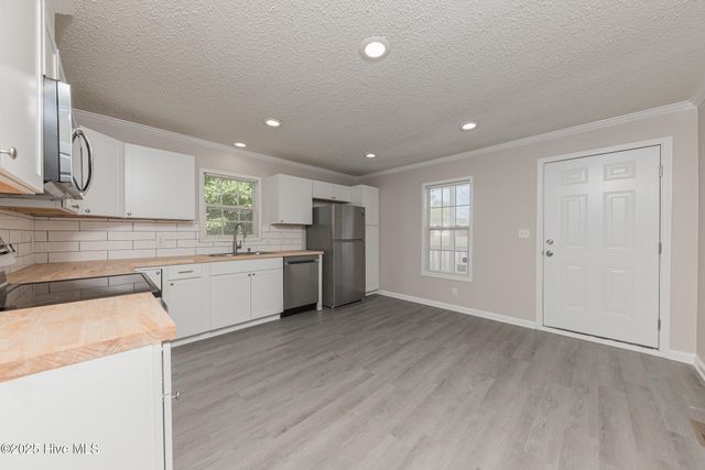 307 Shipmans Pike, Jacksonville, NC 28546