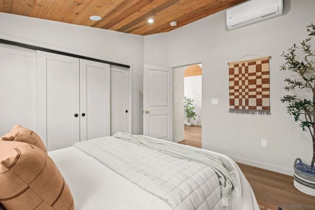 1566 Evergreen St, San Diego, CA 92106