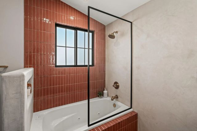 1566 Evergreen St, San Diego, CA 92106