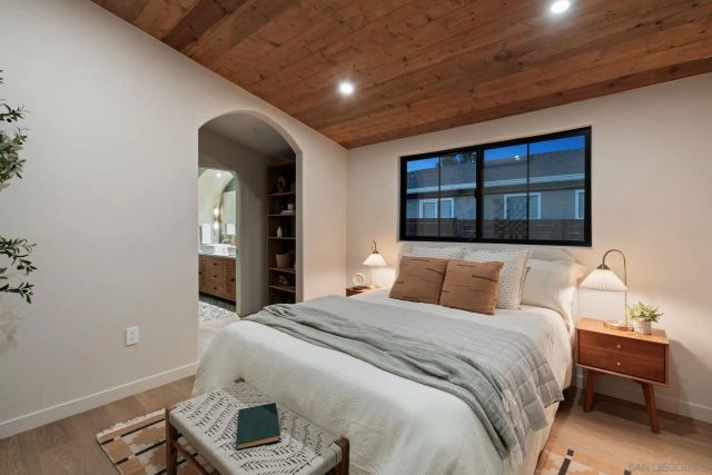 1566 Evergreen St, San Diego, CA 92106