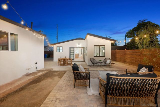 1566 Evergreen St, San Diego, CA 92106