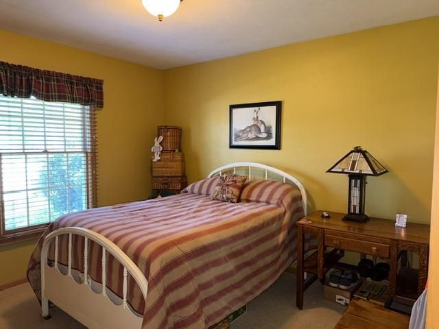 4242 Saratoga Drive, Janesville, WI 53546
