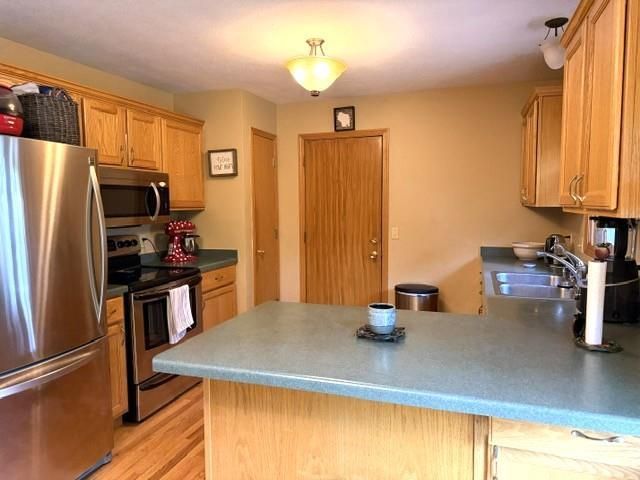 4242 Saratoga Drive, Janesville, WI 53546