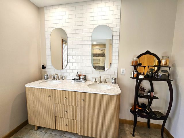 184 Sloan Street, Newport City, VT 05855