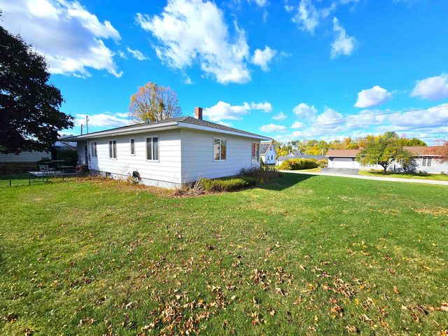 184 Sloan Street, Newport City, VT 05855