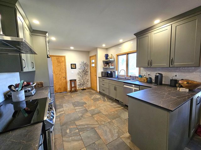 184 Sloan Street, Newport City, VT 05855