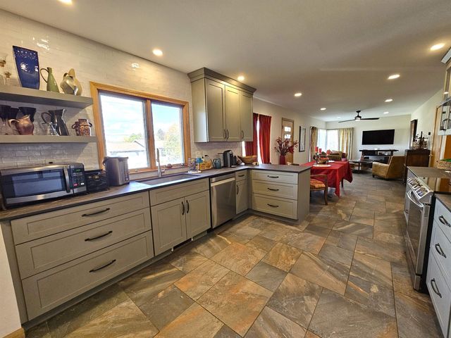 184 Sloan Street, Newport City, VT 05855