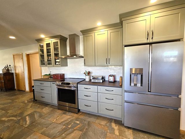 184 Sloan Street, Newport City, VT 05855