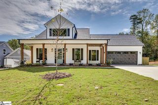 212 Forest Park Drive, Simpsonville, SC 29681