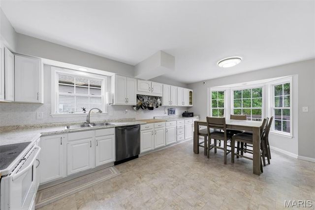 427 Timber Drive, Warrenton, MO 63383