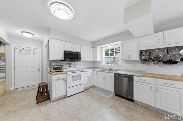 427 Timber Drive, Warrenton, MO 63383