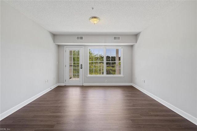 985 Fleet Dr Apt 459, Virginia Beach, VA 23454