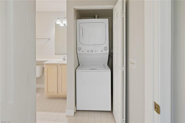 985 Fleet Dr Apt 459, Virginia Beach, VA 23454