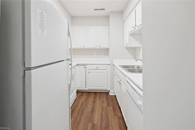 985 Fleet Dr Apt 459, Virginia Beach, VA 23454