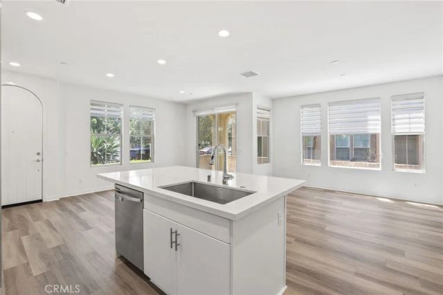 21 Savannah, Lake Forest, CA 92630