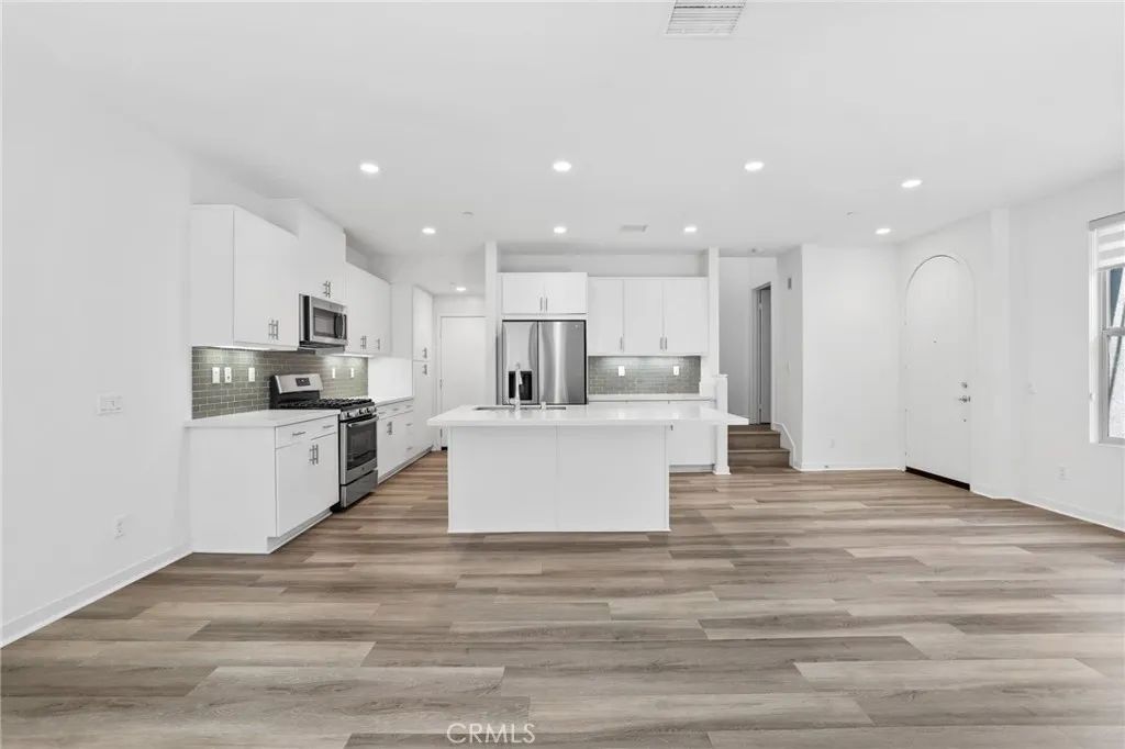 21 Savannah, Lake Forest, CA 92630