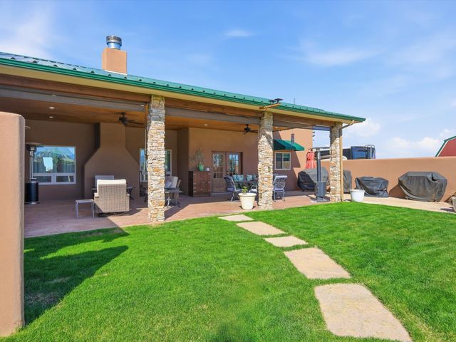 15 W Serena Lane, Santa Fe, NM 87508