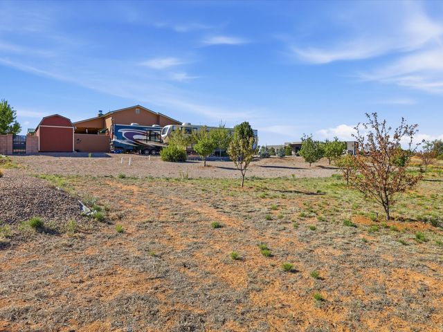 15 W Serena Lane, Santa Fe, NM 87508