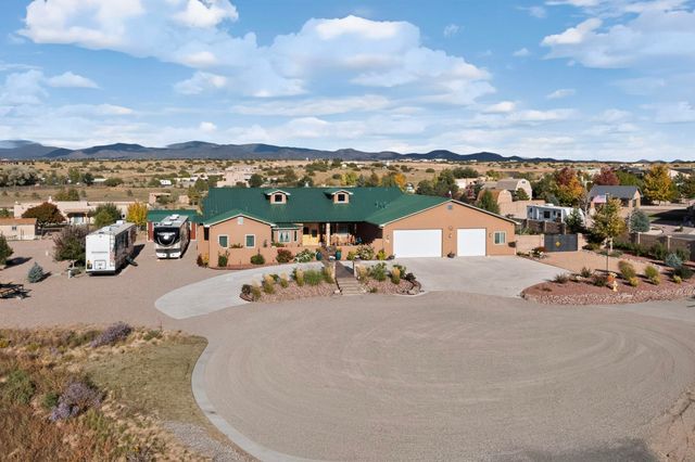 15 W Serena Lane, Santa Fe, NM 87508