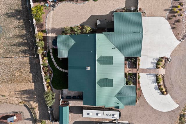 15 W Serena Lane, Santa Fe, NM 87508