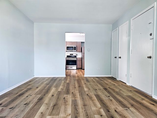 112 N 12th Avenue 3, Melrose Park, IL 60160