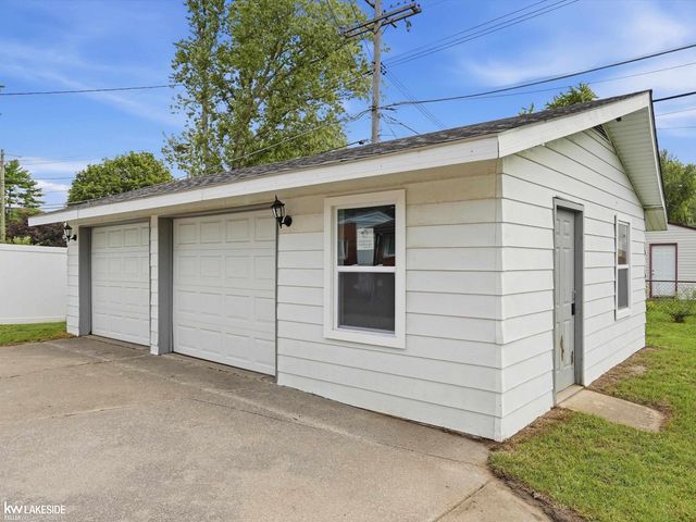 43016 Penny Drive, Sterling Heights, MI 48314