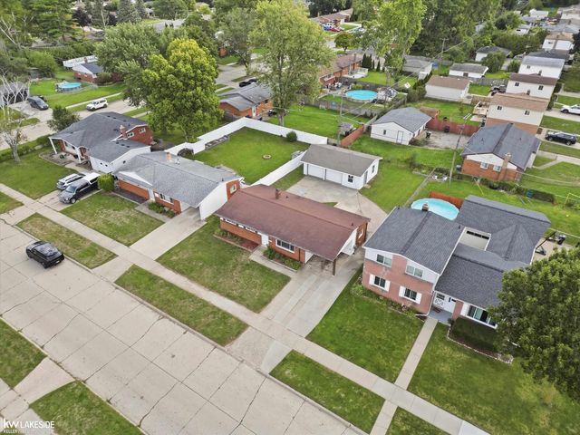 43016 Penny Drive, Sterling Heights, MI 48314