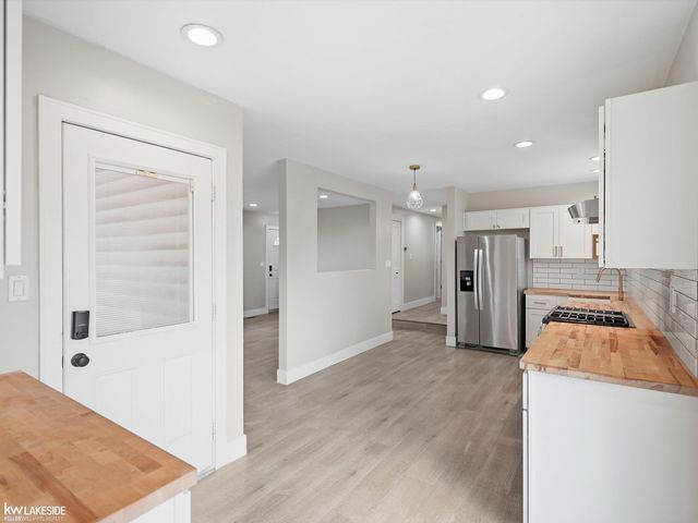 43016 Penny Drive, Sterling Heights, MI 48314