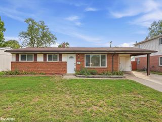 43016 Penny Drive, Sterling Heights, MI 48314