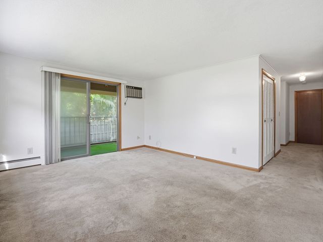 12 Candlewood Ln 1-1, Dennis, MA 02639