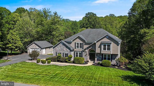 2428 PIMPERNEL DR, Waldorf, MD 20603