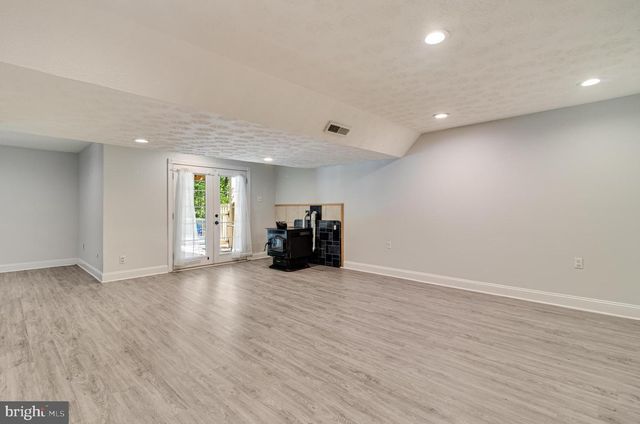 2428 PIMPERNEL DR, Waldorf, MD 20603