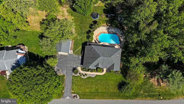 2428 PIMPERNEL DR, Waldorf, MD 20603