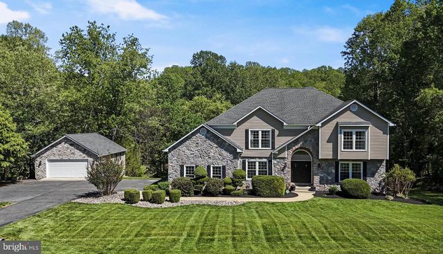 2428 PIMPERNEL DR, Waldorf, MD 20603