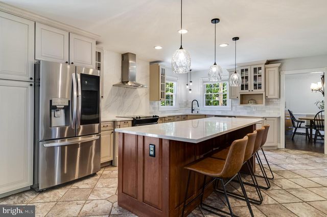 2428 PIMPERNEL DR, Waldorf, MD 20603