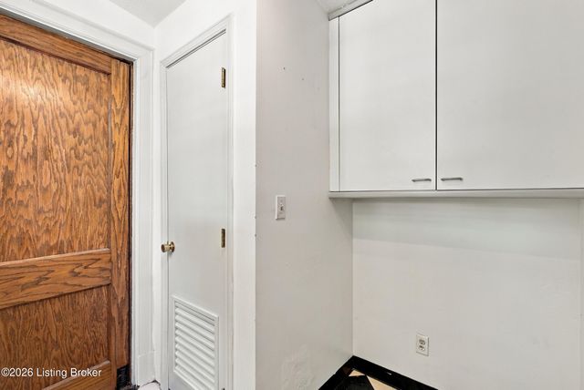 420 W Breckinridge St APT C4, Louisville, KY 40203