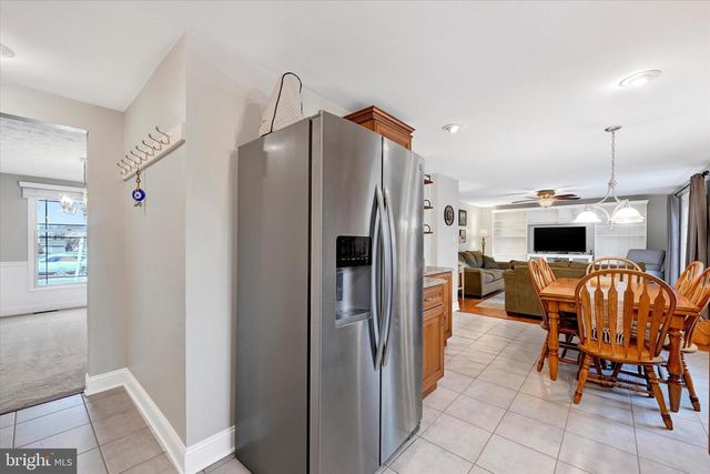 3827 PROCTOR LN, Baltimore, MD 21236