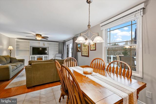 3827 PROCTOR LN, Baltimore, MD 21236