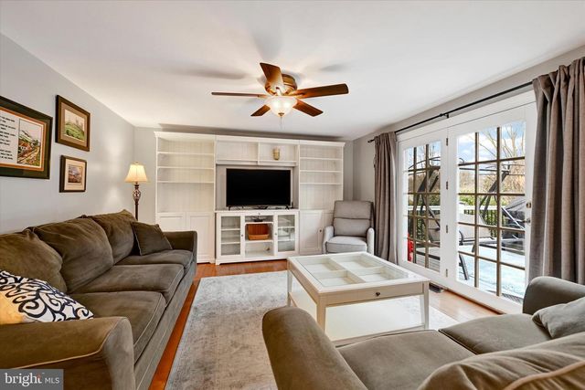 3827 PROCTOR LN, Baltimore, MD 21236