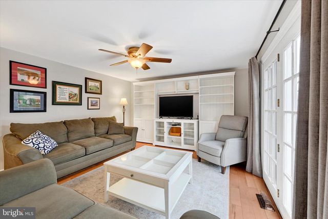 3827 PROCTOR LN, Baltimore, MD 21236