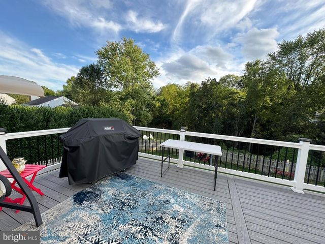 3827 PROCTOR LN, Baltimore, MD 21236