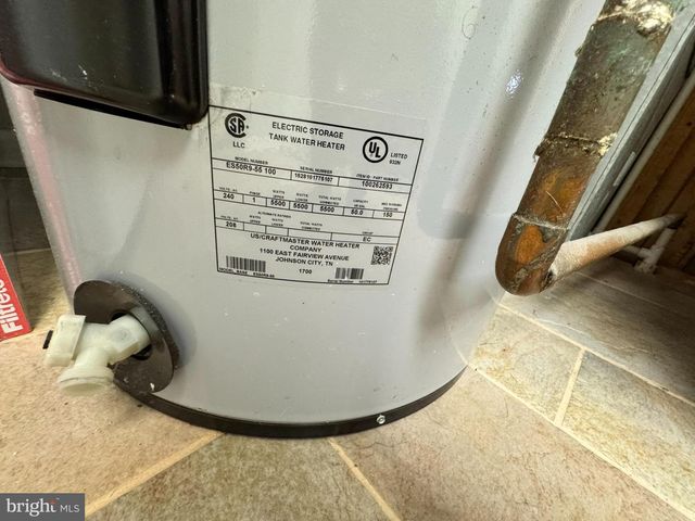 3827 PROCTOR LN, Baltimore, MD 21236