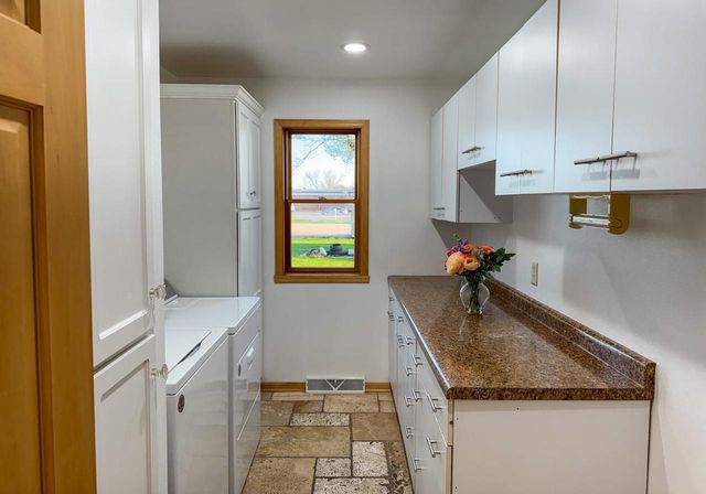 7878 S US HWY 45, Oshkosh, WI 54902