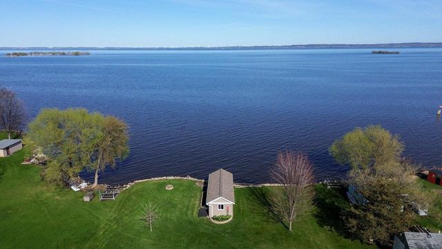 7878 S US HWY 45, Oshkosh, WI 54902