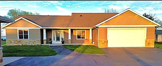 7878 S US HWY 45, Oshkosh, WI 54902